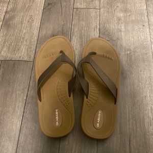 OKABAHI sandals